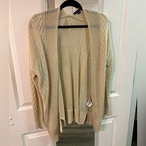 American Eagle Outfitters cardigan. Size S.